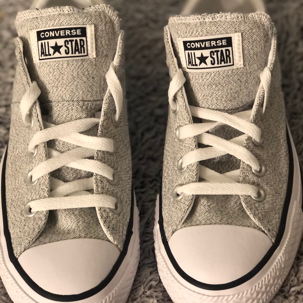 BRAND NEW CONVERSE ALL STAR